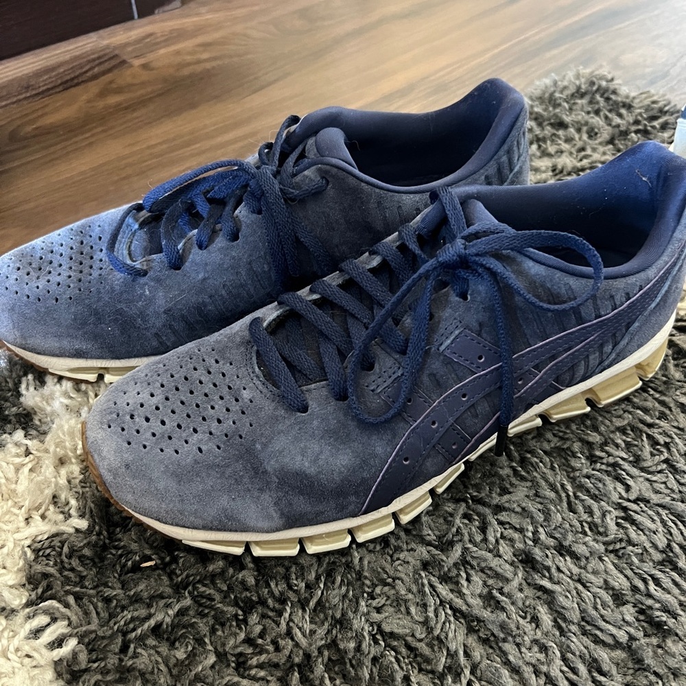 Leather ASICS men’s size 9